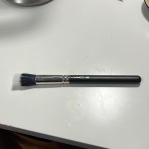 MAC brush 188S